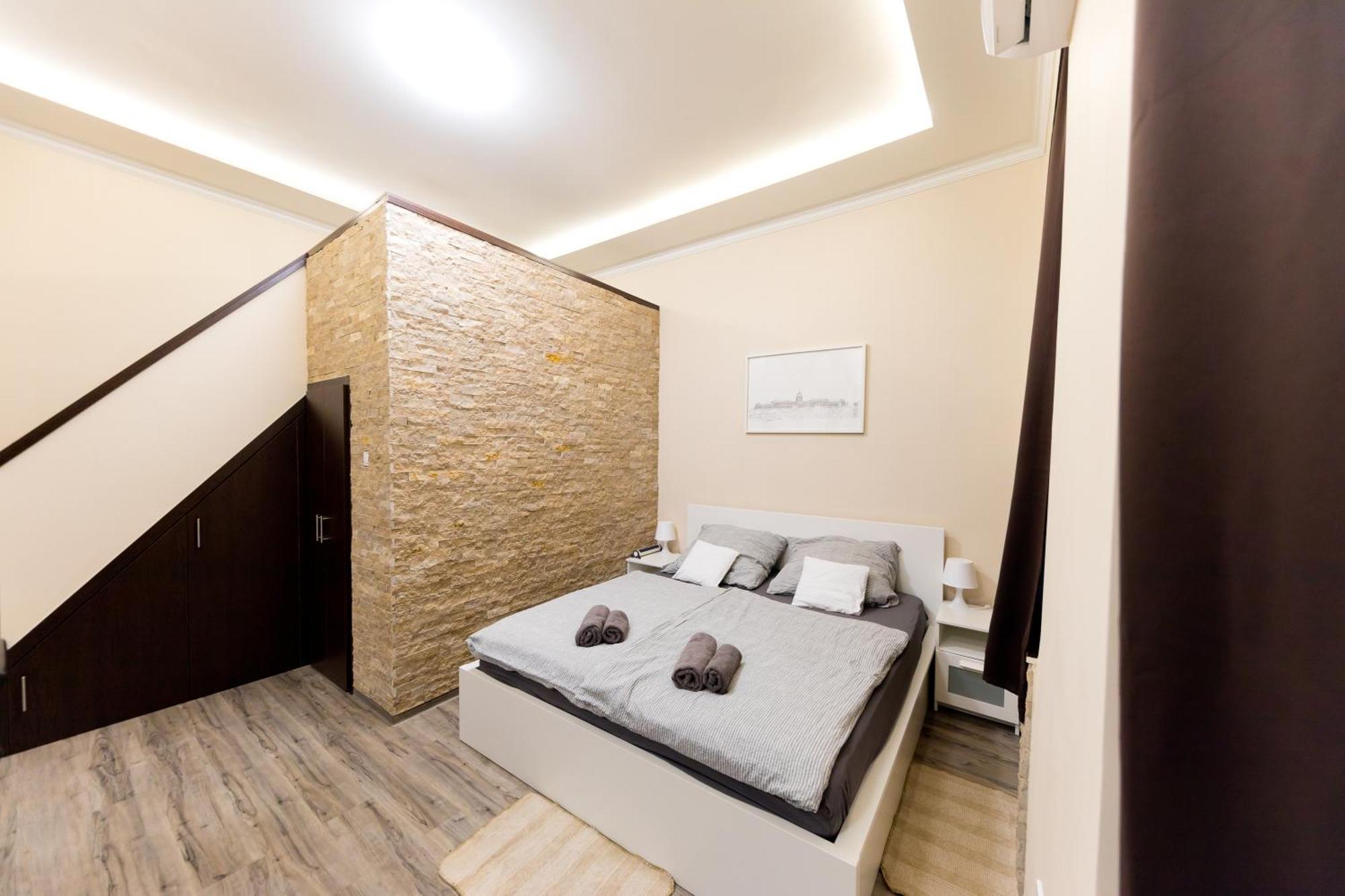 Empirium Apartman Budapest Exteriör bild